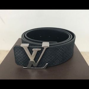 Louis Vuitton initiales carbone belt ( for men )